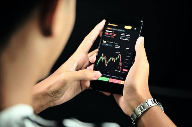 3. OneForex Class Three (VIX Trading the Spreads)